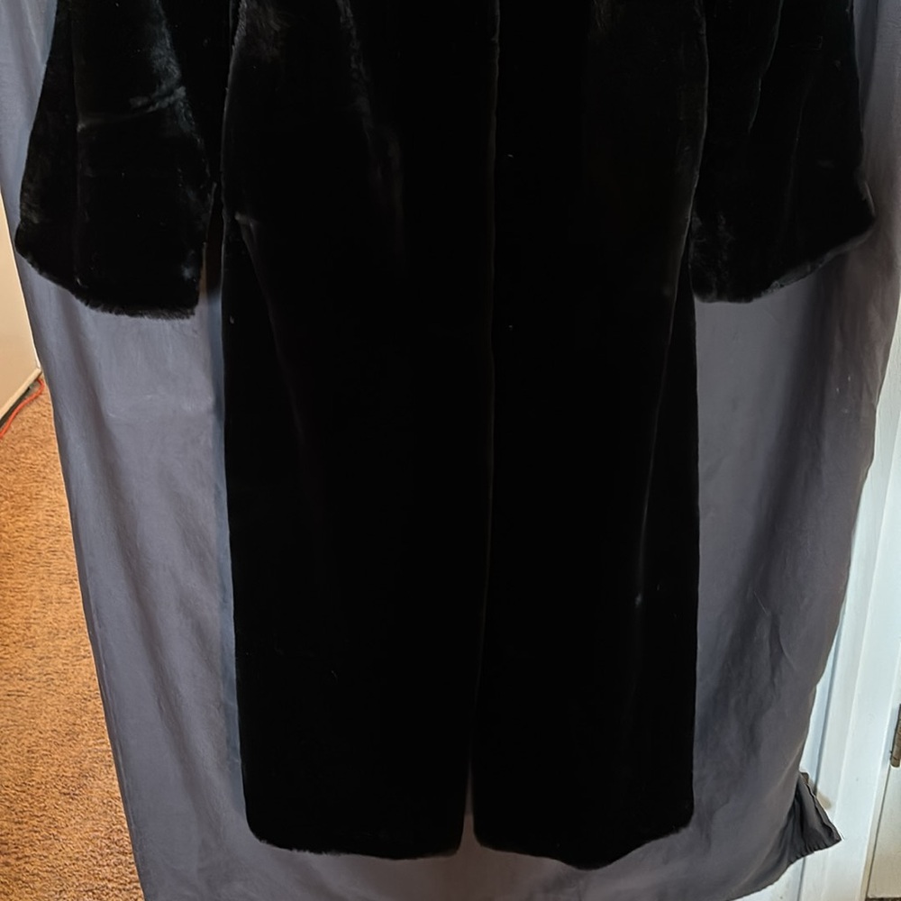 NWOT K. JORDAN FAUX FUR COAT - Picture 4 of 13